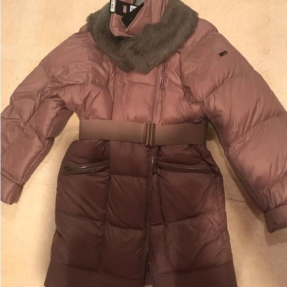 Escada Puffer coat with fur trim - Picture 4 of 4